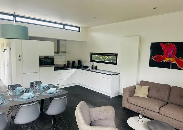 Stylish In Nature Near Amsterdam 度假居 *